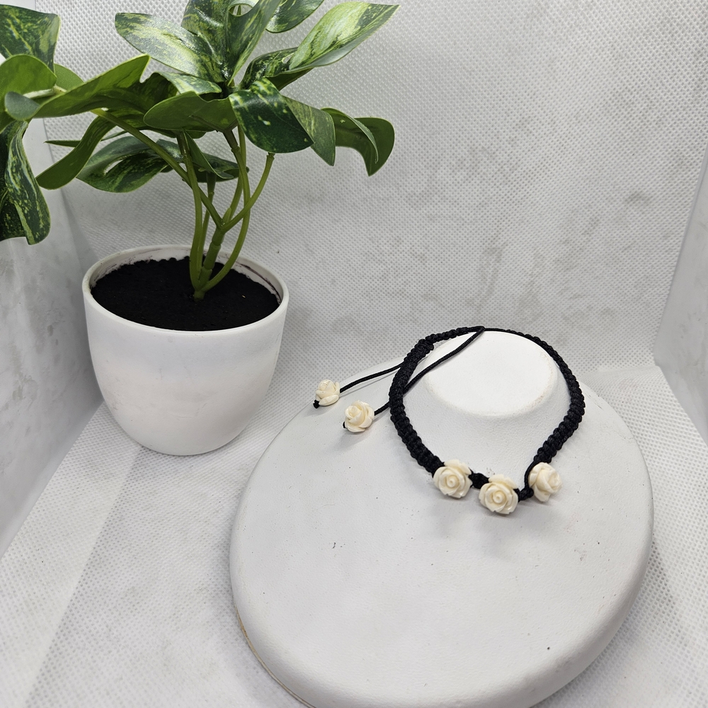 Chic Black and Cream Rose Bracelet